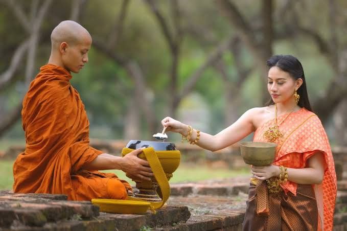 Có cần làm nhiều công đức mới có thể tu thành công?